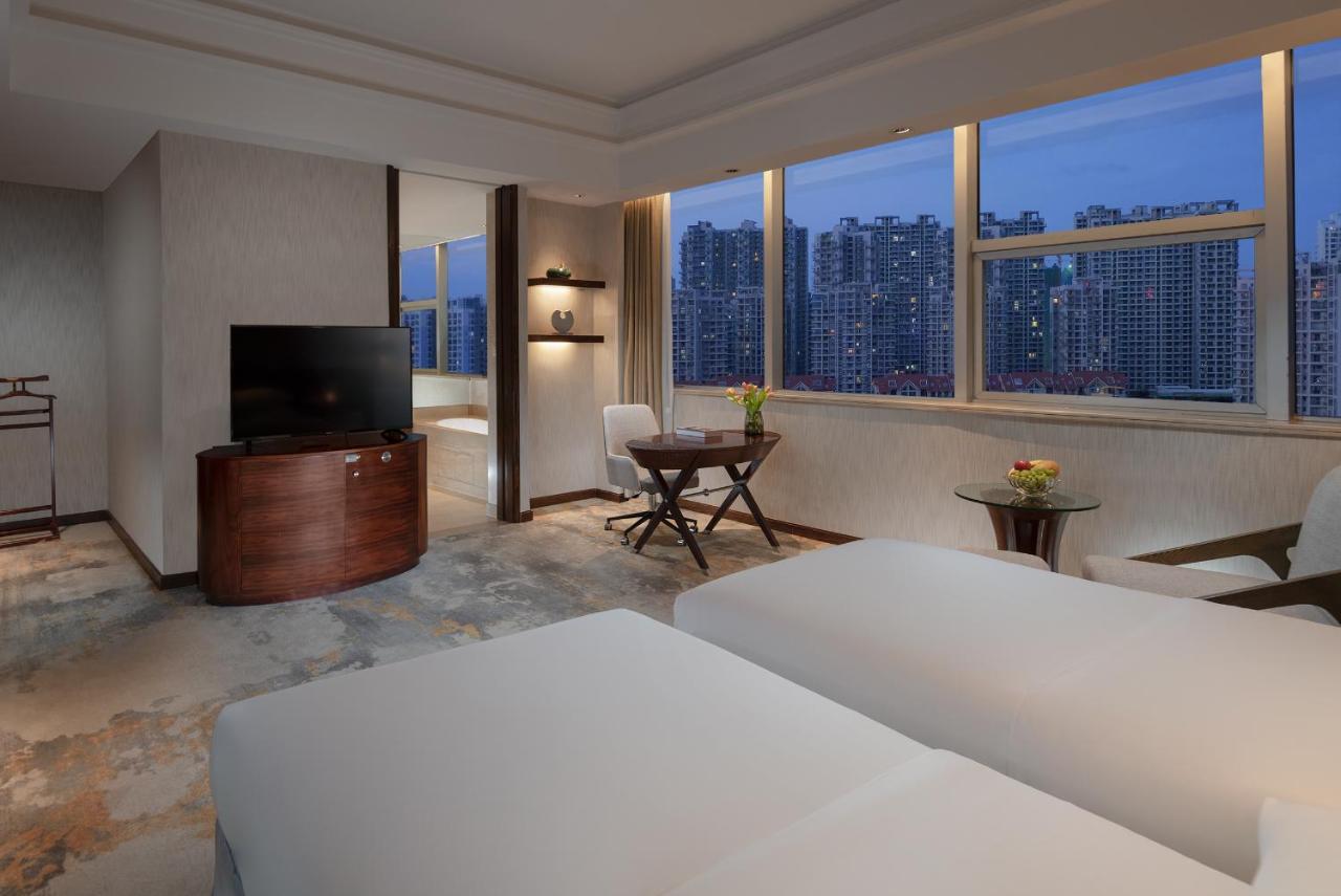 Golden Shining New Century Grand Hotel Bắc Hải Ngoại thất bức ảnh
