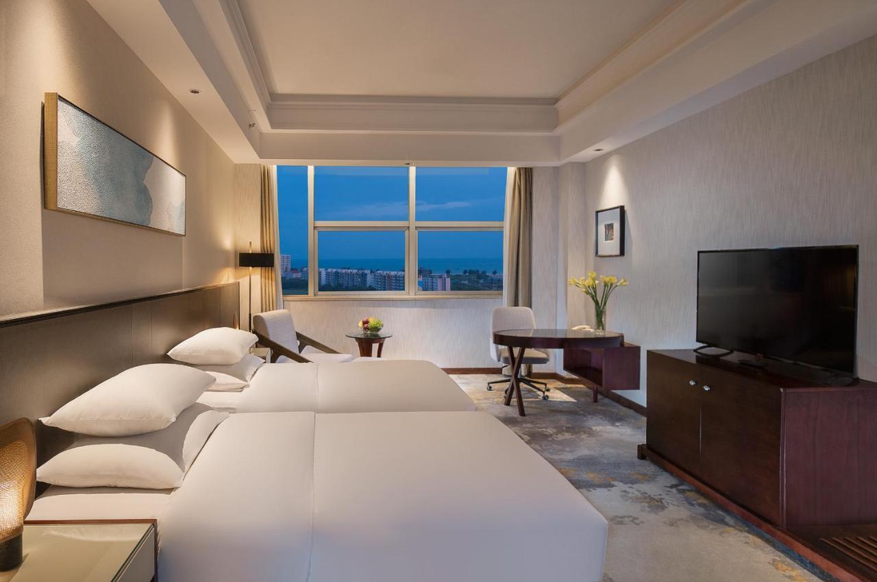 Golden Shining New Century Grand Hotel Bắc Hải Ngoại thất bức ảnh