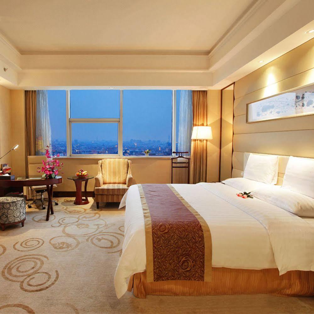 Golden Shining New Century Grand Hotel Bắc Hải Ngoại thất bức ảnh